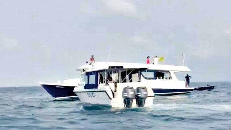 Anteprima: Maldive, strage nella grotta. Cinque sub italiani morti durante una crociera scientifica