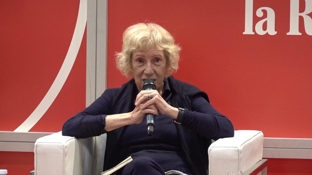 Salone del libro, Ravera: "Cinquant'anni da 'Porci con le ali', sono stata una martire del successo"