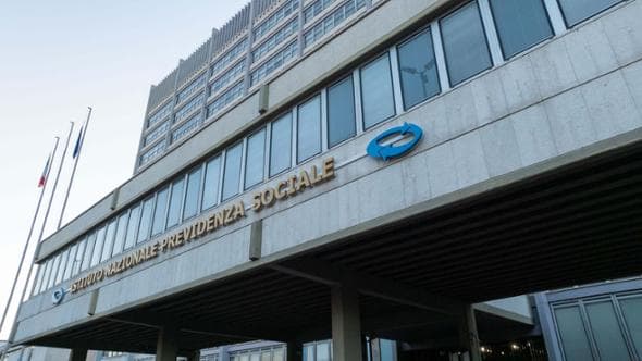 Malattia, più visite fiscali e controlli: stretta dell’Inps. Novità su orari e certificati