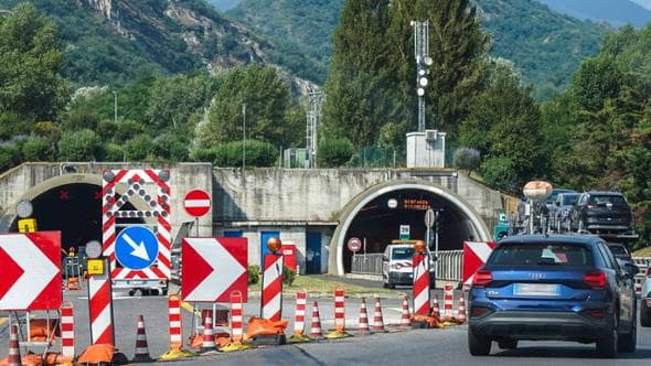 Autostrade, dal primo giugno via ai rimborsi per i ritardi da cantieri. Ma manca la app unica 