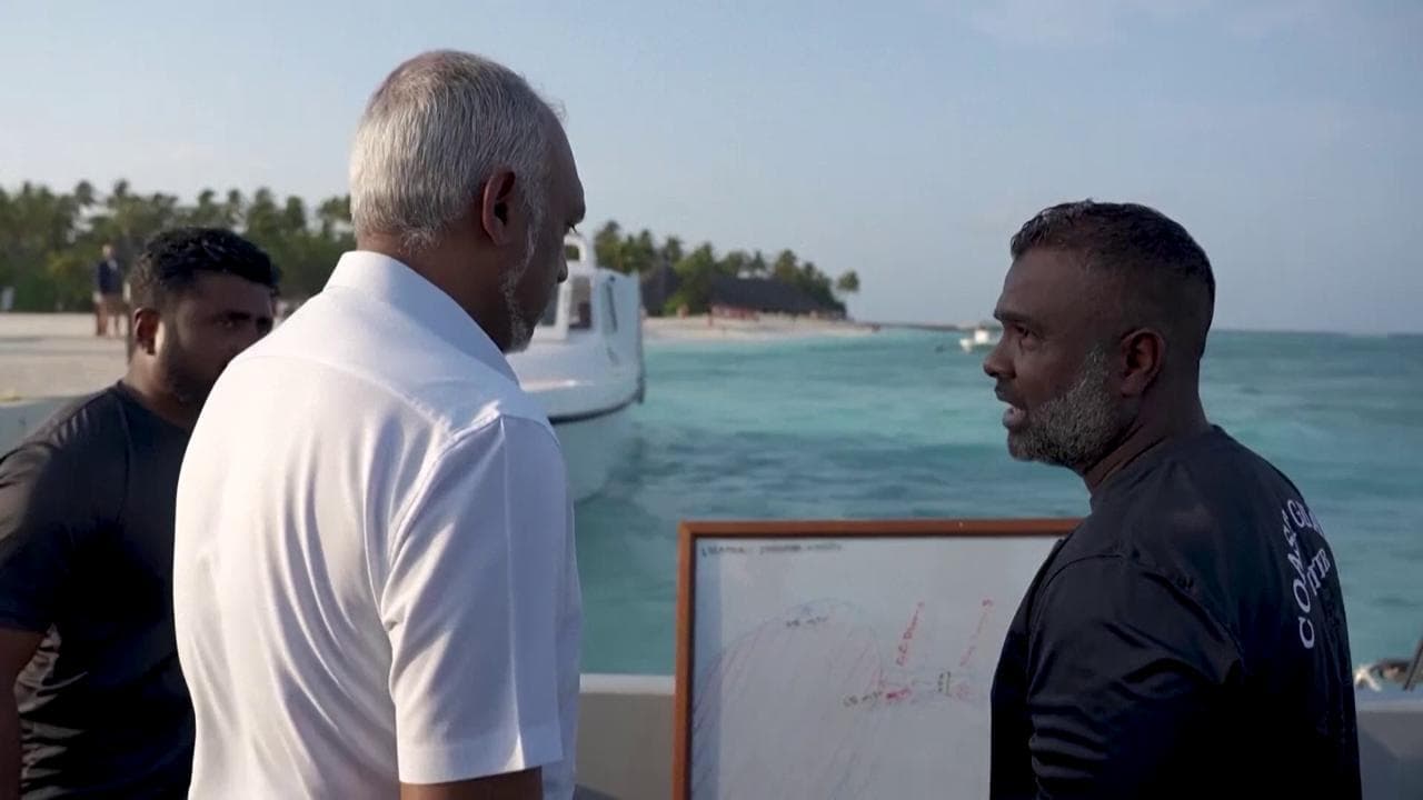 Maldive, le ultime immagini del sommozzatore che ha perso la vita cercando i corpi degli italiani