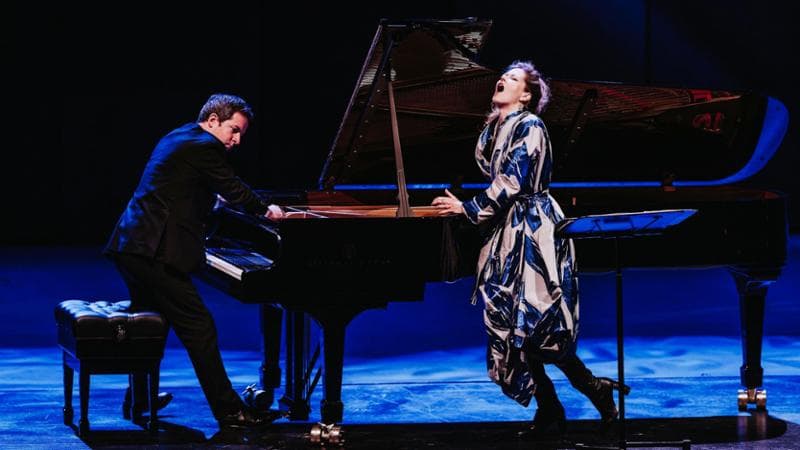 Barbara Hannigan con il pianista francese Bertand Chamayou