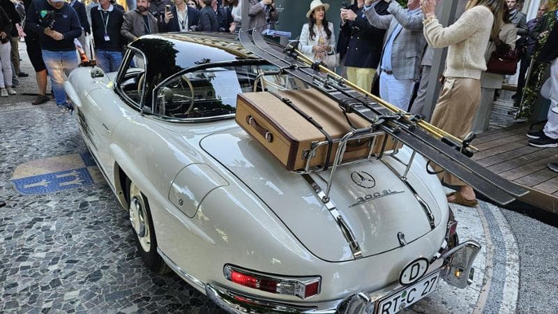 Villa d'Este Elegance Yarışması'nın Altın Kupası, 1963 model Mercedes SL 300'ün oldu