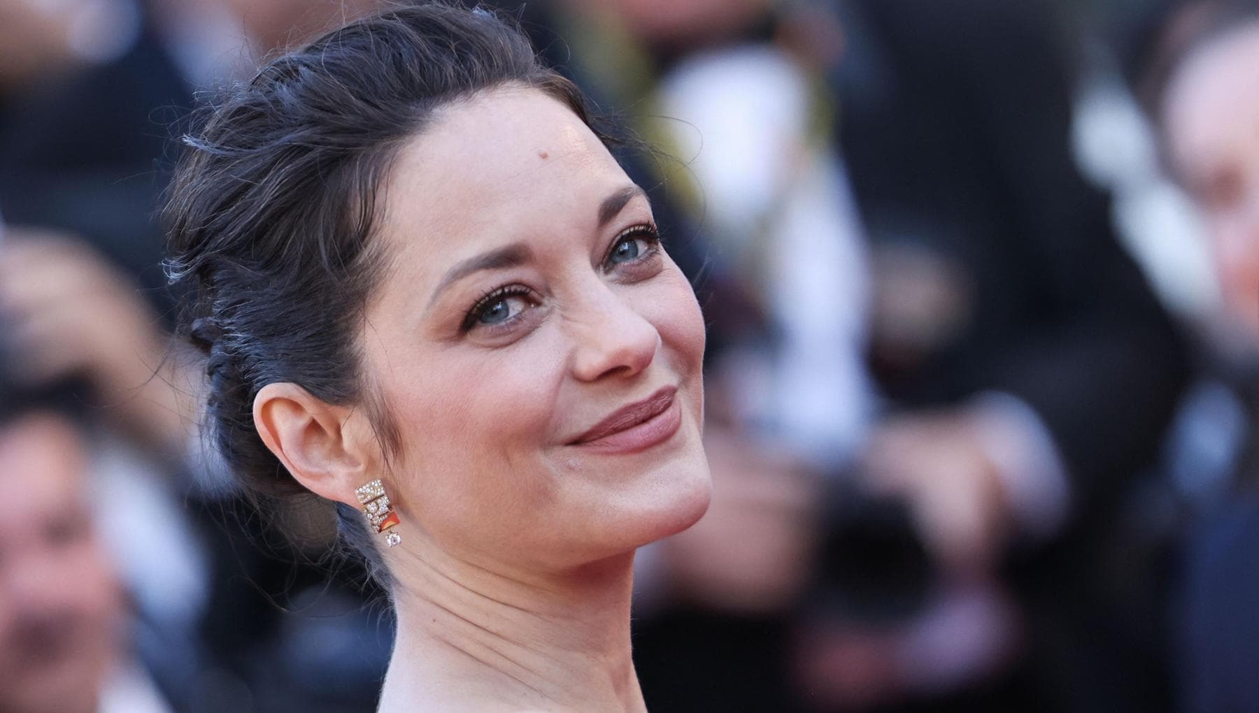 Marion Cotillard a Cannes: “Karma è un atto d’amore, il mio ex marito ha scritto il ruolo per me”