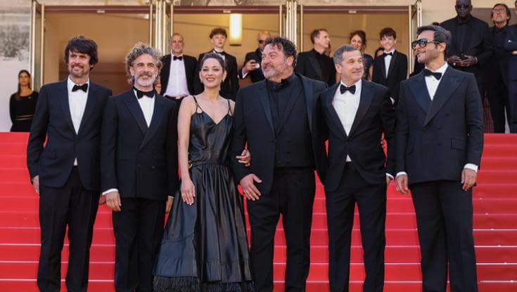Simon Jacquet, Leonardo Sbaraglia, Marion Cotillard, Denis Menochet, Guillaume Canet e Yodelice sul tappeto rosso di "Karma"