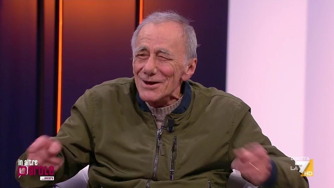 La confessione di Vecchioni: "Il malore? Fermo come uno stoccafisso, ho avuto paura di morire"