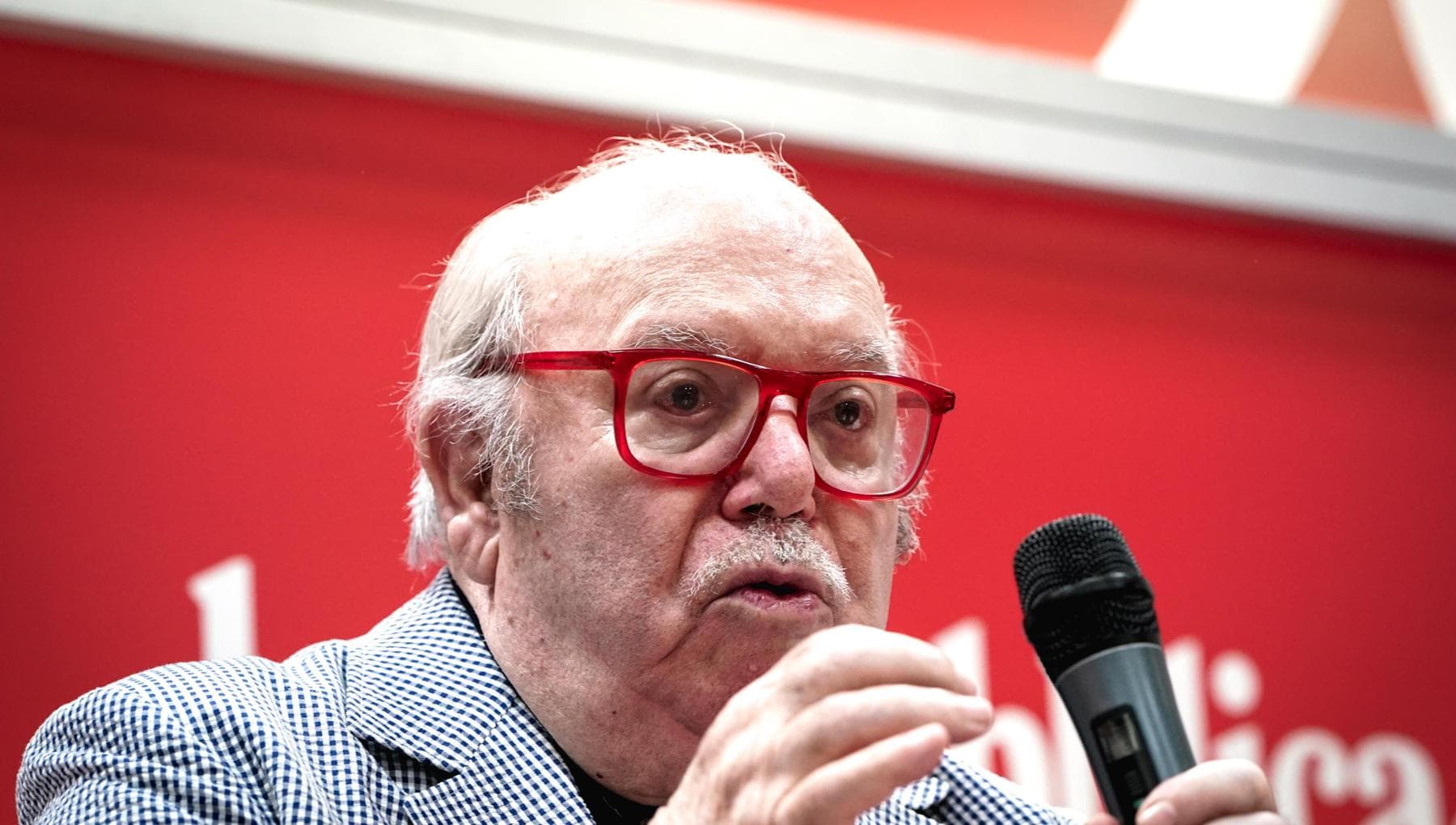 Lino Banfi: “Le commedie sexy? Sapevo sarebbero diventati film cult”