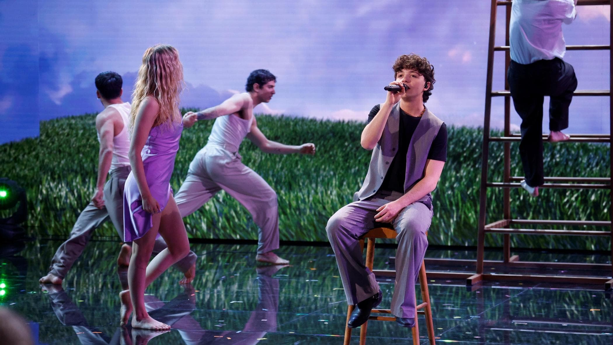 Amici 2026, Lorenzo Salvetti vince la finale: “Sono entrato con tanti dubbi e paure, è stata un’esperienza unica”