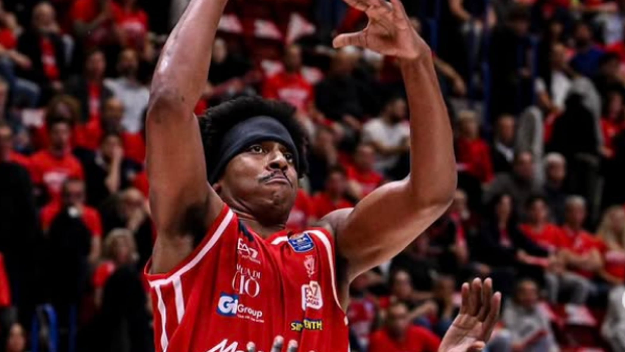 Basketbolda Brescia, Trieste ile seriyi berabere kılıyor. Milan, Reggio Emilia'yı kadrosundan çıkardı