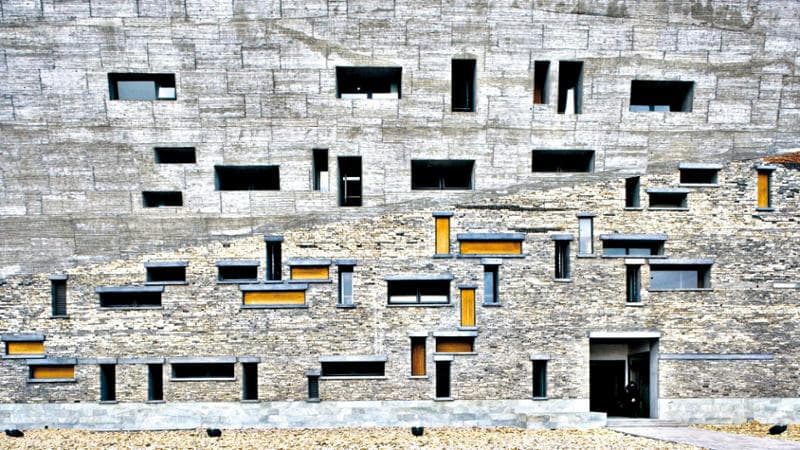 Ningbo Museum di Yinzhou progettato da Wang Shu (PHOTO_BY_LV_HENGZHONG)
