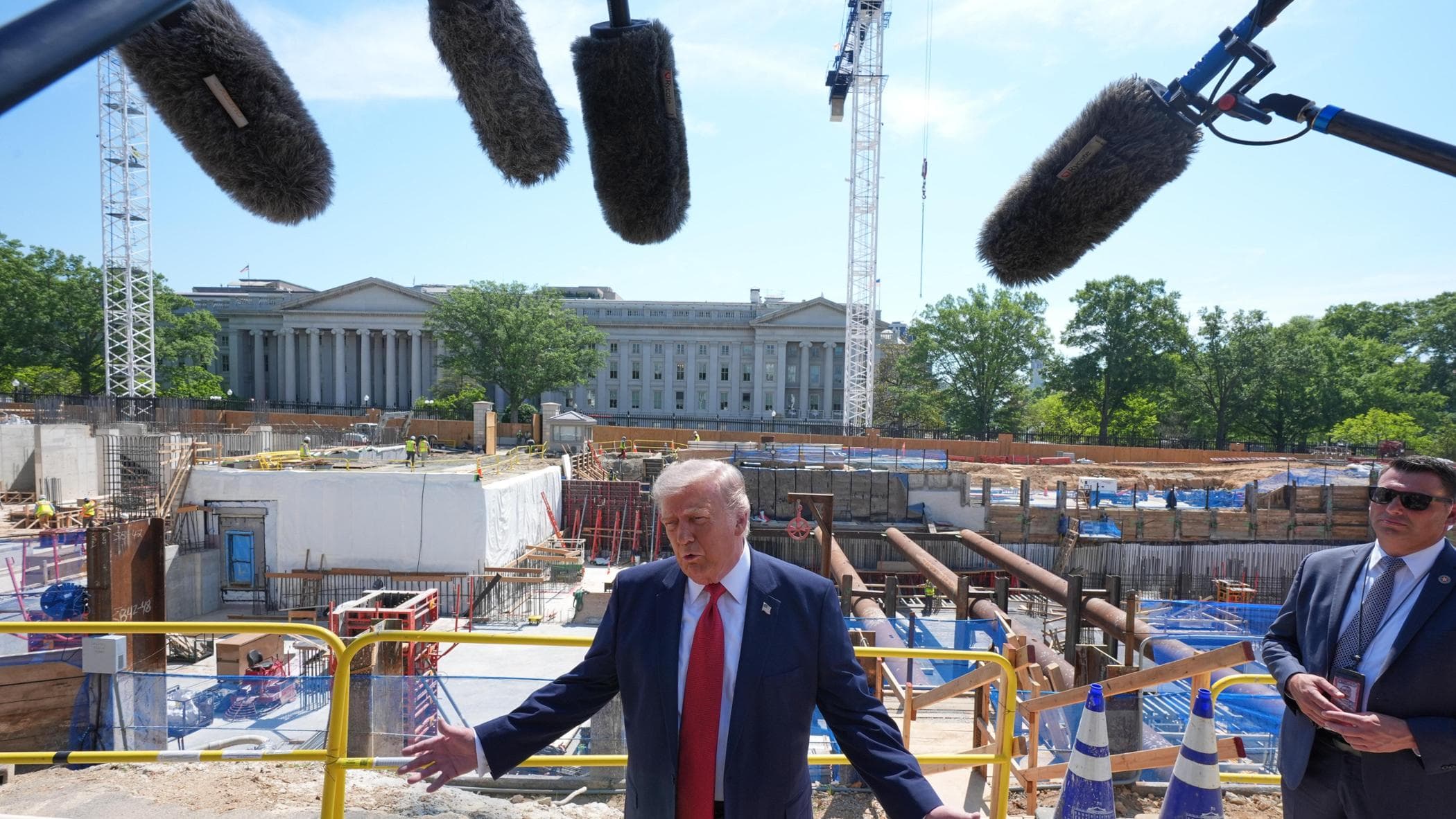 Accordo con Trump, l’agenzia delle entrate Usa deve fermare le verifiche fiscali