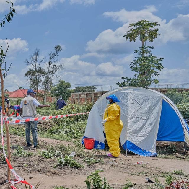 “Ebola'dan kurtuldum ama çok yıkıcıydı. Bağışık olmasam bile hemen Afrika'ya dönerdim”