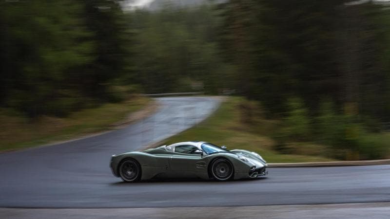 Pirelli Cyber Tire, inovasyon yolculuğu: Pagani Utopia Roadster'da 1.500 km