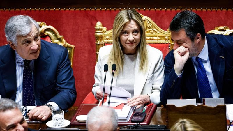 Anteprima: Sondaggi politici, il centrodestra recupera terreno ma campo largo ancora avanti