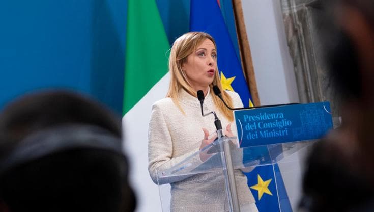 Un transatlantico che va verso l'iceberg di fine legislatura: per Meloni inciampi in agguato