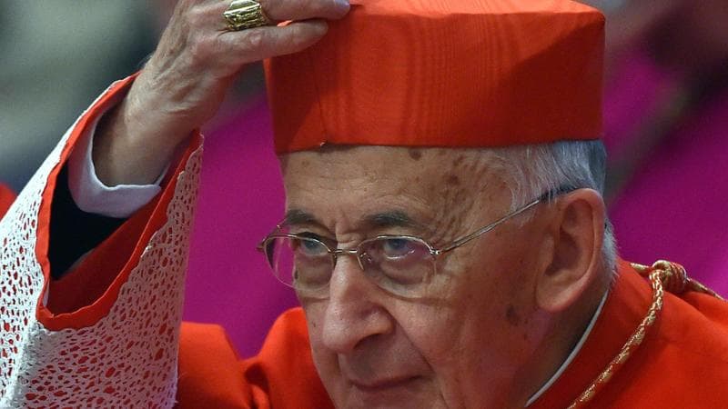 Anteprima: Il cardinale Ruini in condizioni critiche: assistito da medici e infermieri, è curato a c…