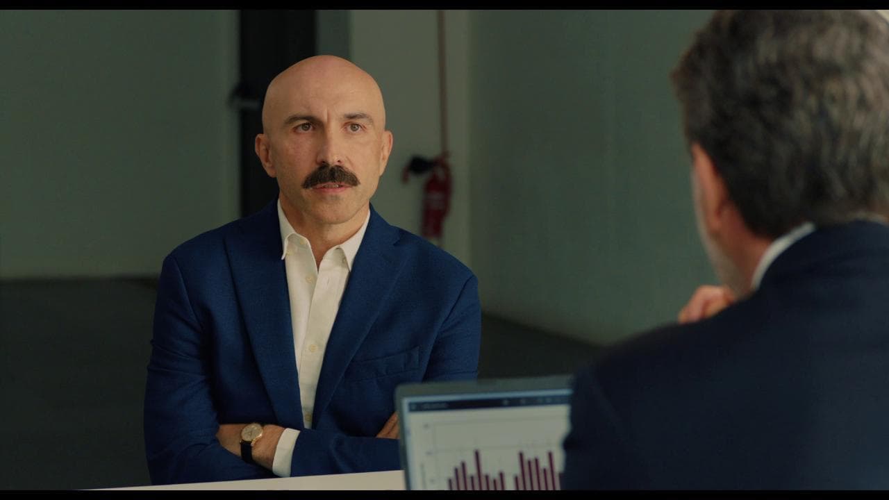 "Smart working" Maccio Capatonda nella commedia di Svevo Moltrasio - trailer