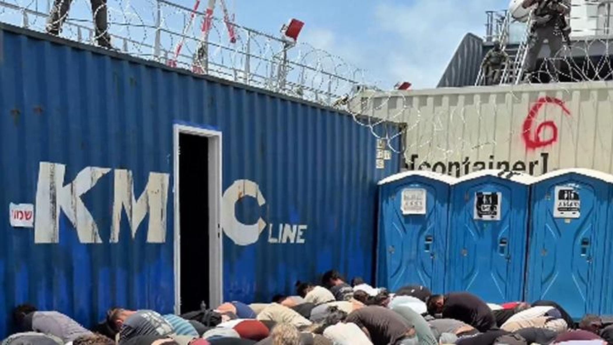 “C’è una panic room sulla nave prigione”. Ecco i racconti shock degli attivisti della Flotilla
