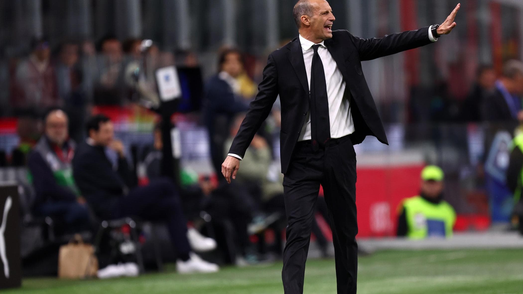 Milan-Cagliari: TV'de ve yayında canlı olarak nereden izlenir, olası kadrolar