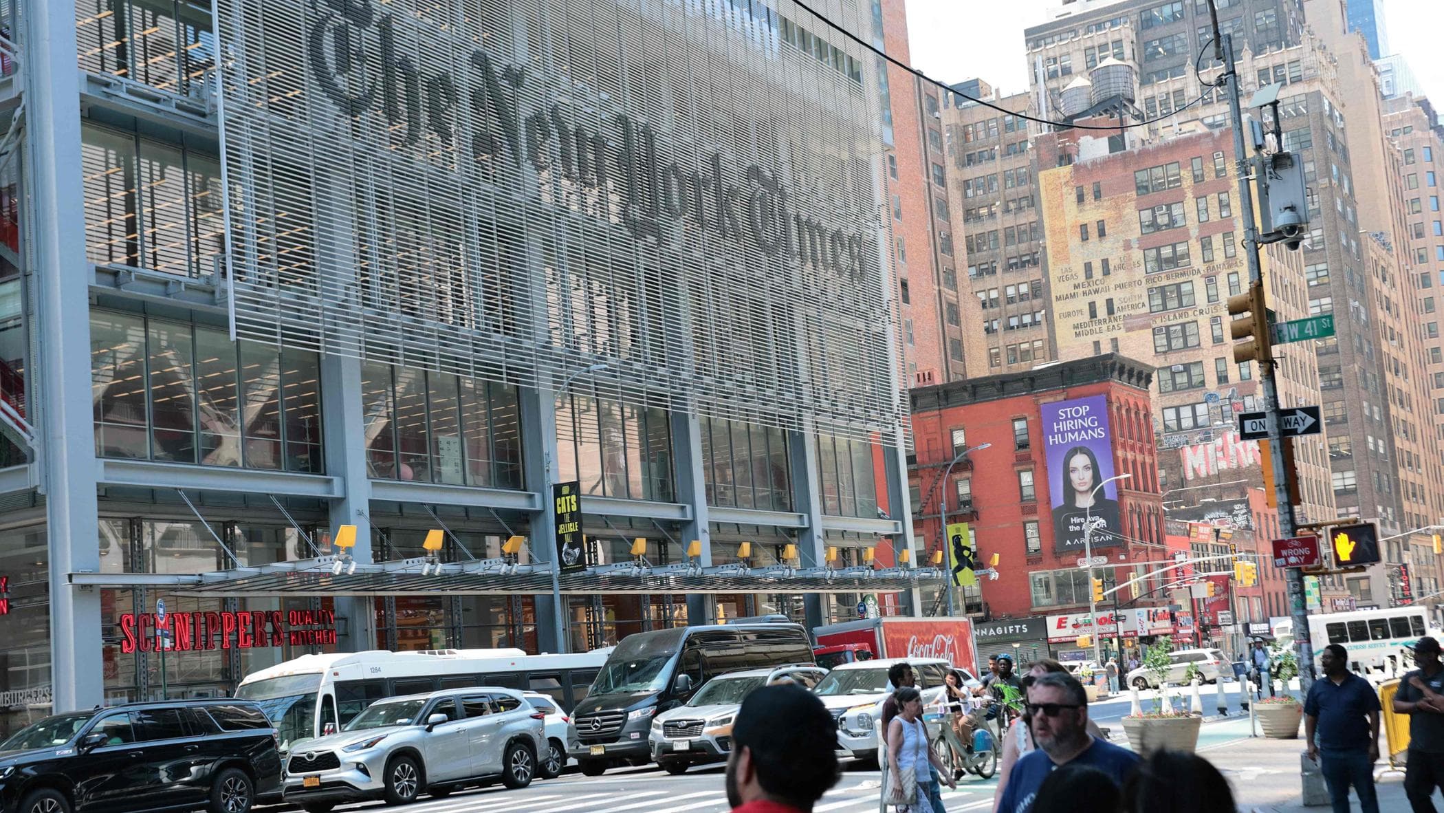 L’appello dell’editore del New York Times ai media Usa: “Non piegatevi a Trump”