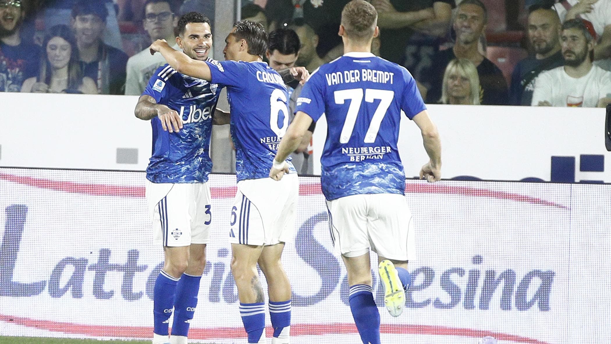 Como, un poker che vale la Champions. La Cremonese retrocede in B