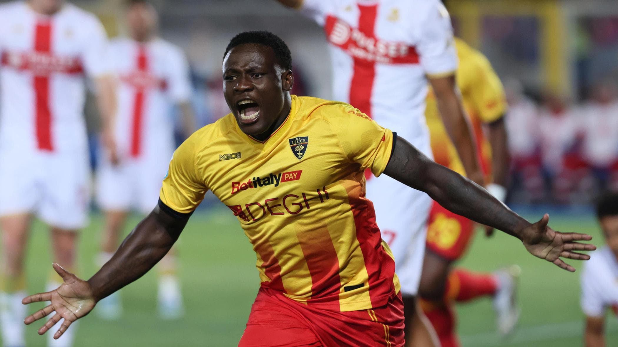 Il Lecce resta in A: Banda stende il Genoa, 1-0