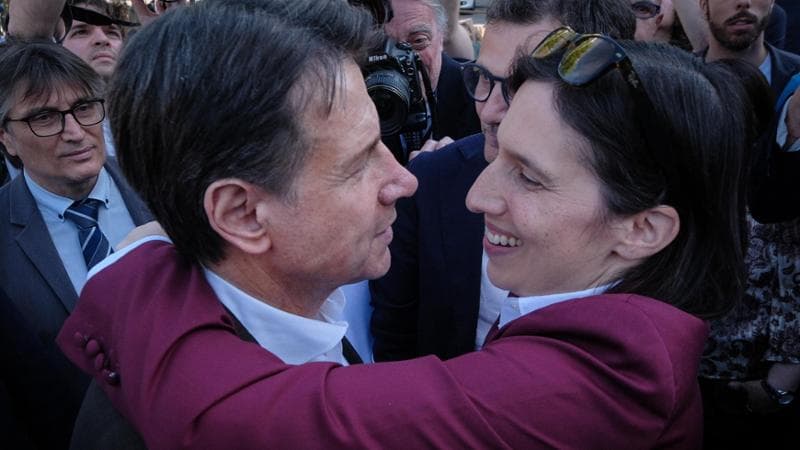 Giuseppe Conte con Elly Schlein