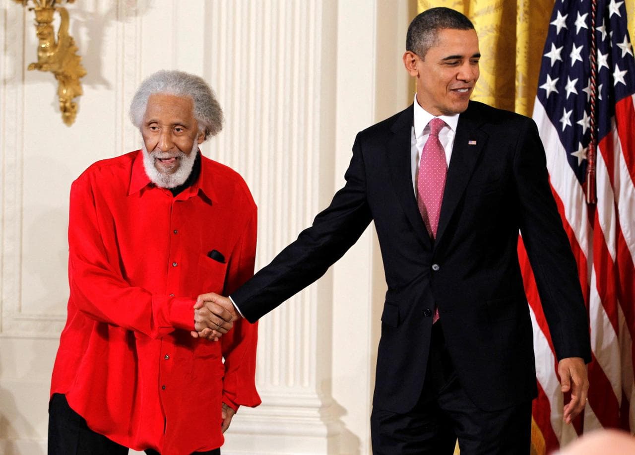 Sonny Rollins alla Casa Bianca nel 2010 con l'allora presidente Barack Obama che gli consegnò la National Medal of Arts
