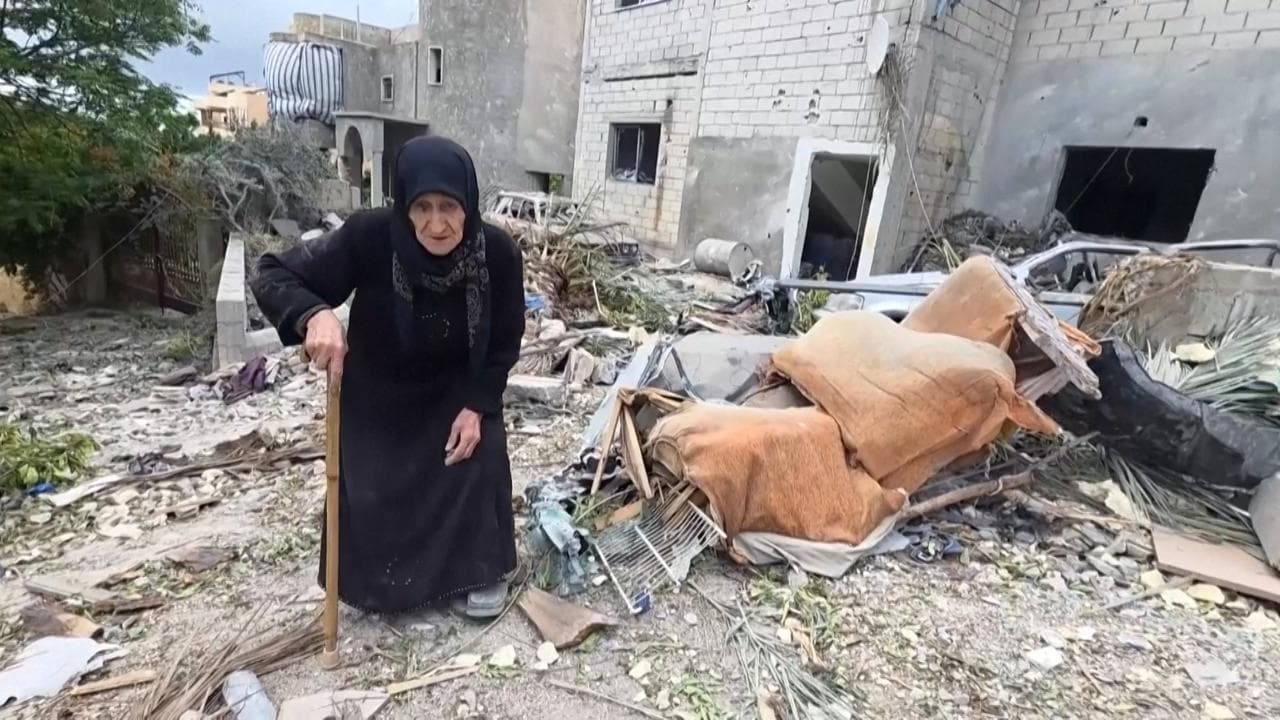 Libano, "Ogni notte un attacco, a 102 anni non ne posso più": Naama e la tregua che non c'è