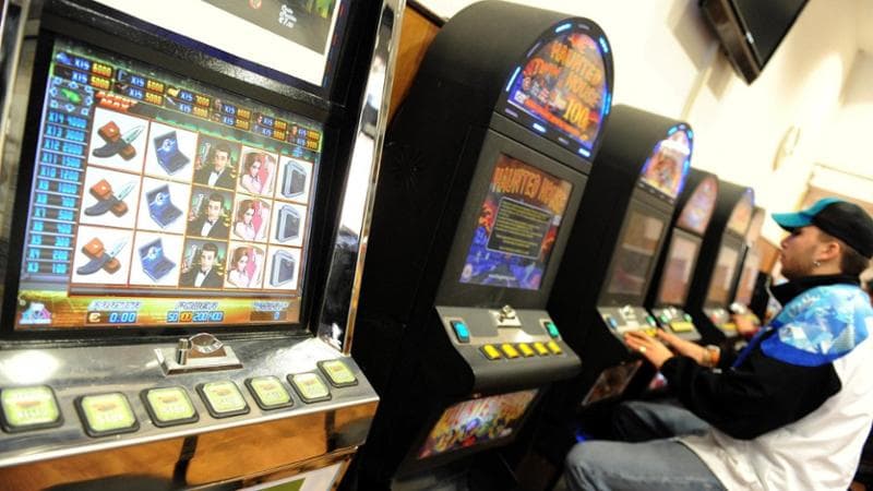 Giochi, manca la trasparenza: così la malavita ricicla denaro con l’azzardo