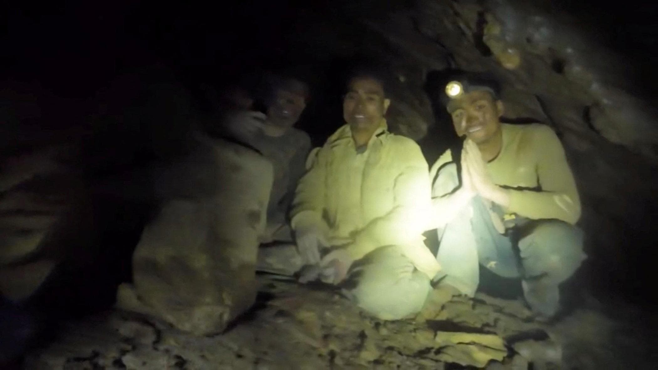 Laos, ritrovate vive dopo una settimana 5 persone intrappolate in una grotta