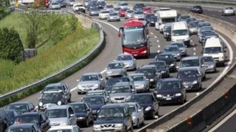 Anteprima: Auto e camion, sabato stop al passo del Brennero: allarme caos