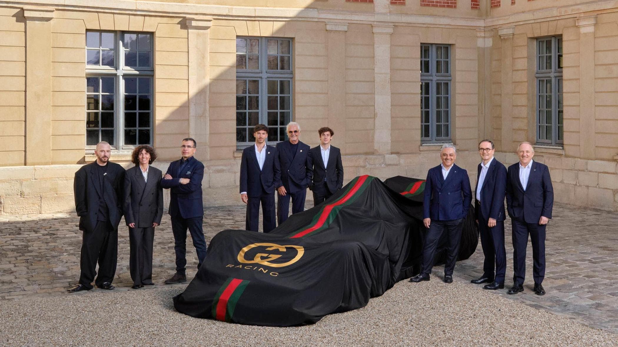Lüks pistlere çıkıyor: de Meo Gucci'yi Alpine ile Formula 1'e getiriyor