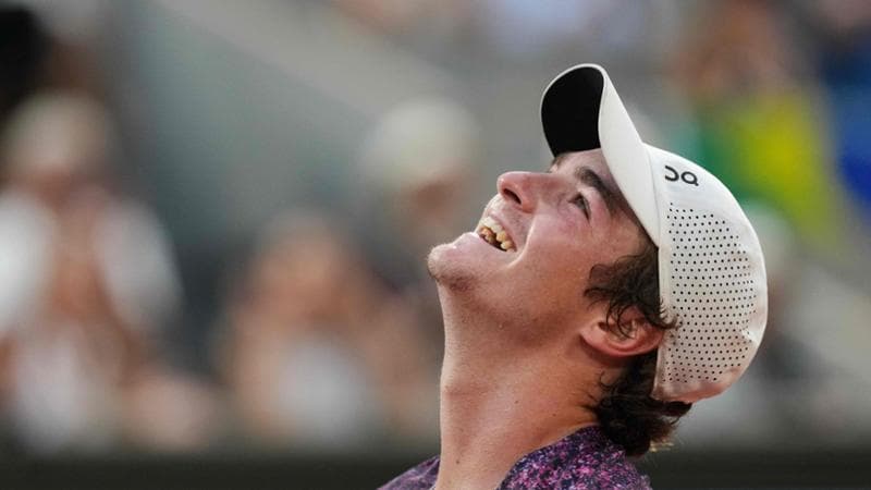 Roland Garros, Djokovic elendi: Fonseca bu başarıya beş saat sonra ulaştı