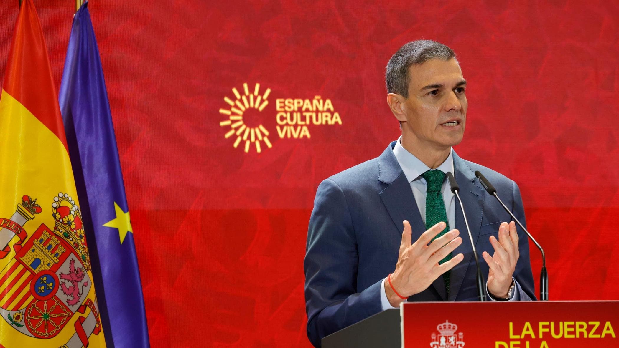 Spagna, assedio a Sánchez. Popolari a caccia di riscatto: “Non può più governare”