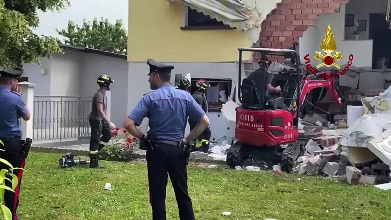 Tragedia nel Veneziano, esplosa bombola di gas in un garage. Morto un 65enne