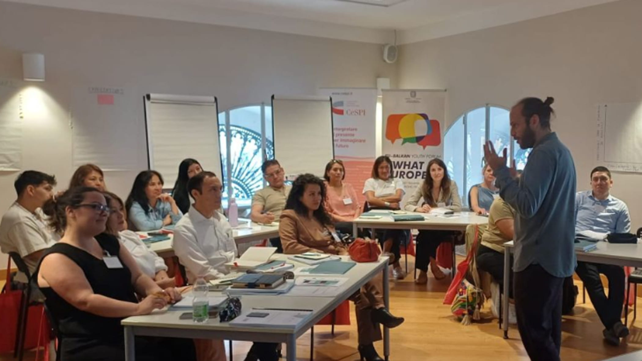 Finansal eğitim, İtalya'daki göçmen işçi topluluklarına yönelik bir program var