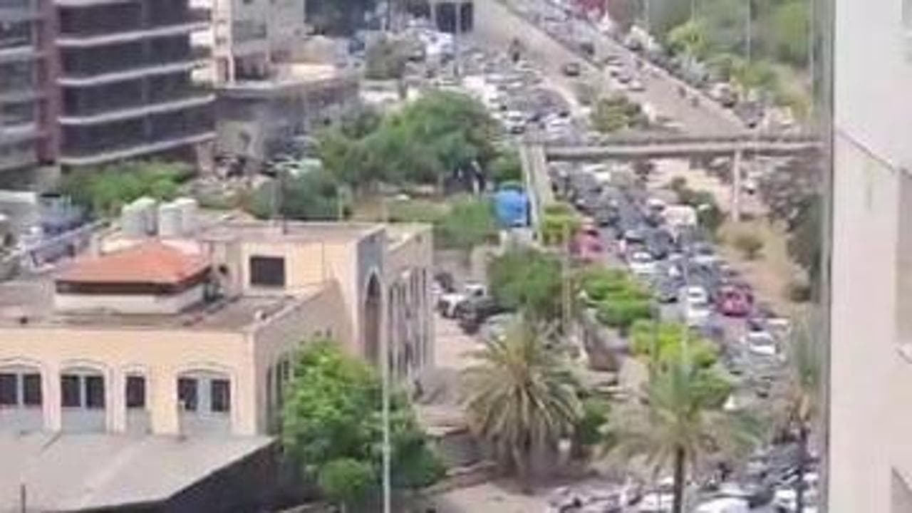 Beirut, la grande fuga dai sobborghi meridionali dopo l'annuncio di Netanyahu