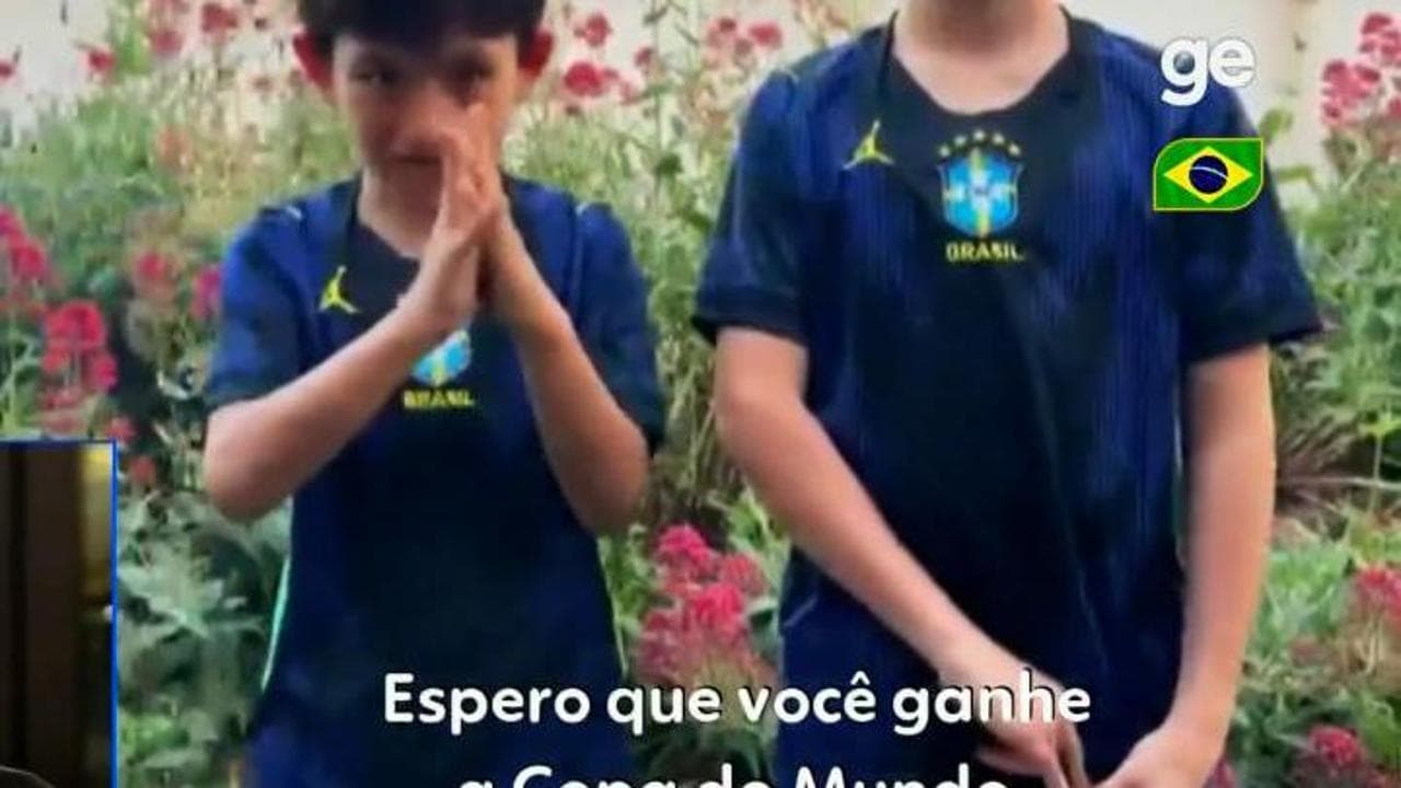 Brasile, Carlo Ancelotti vede il video dei nipoti che lo incoraggiano per i Mondiali e si commuove