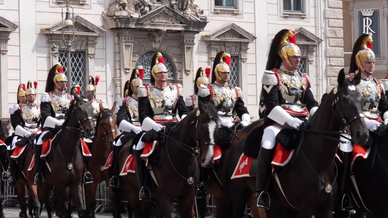 Festa della Repubblica, cerimonia del  cambio della Guardia sul piazzale del Quirinale