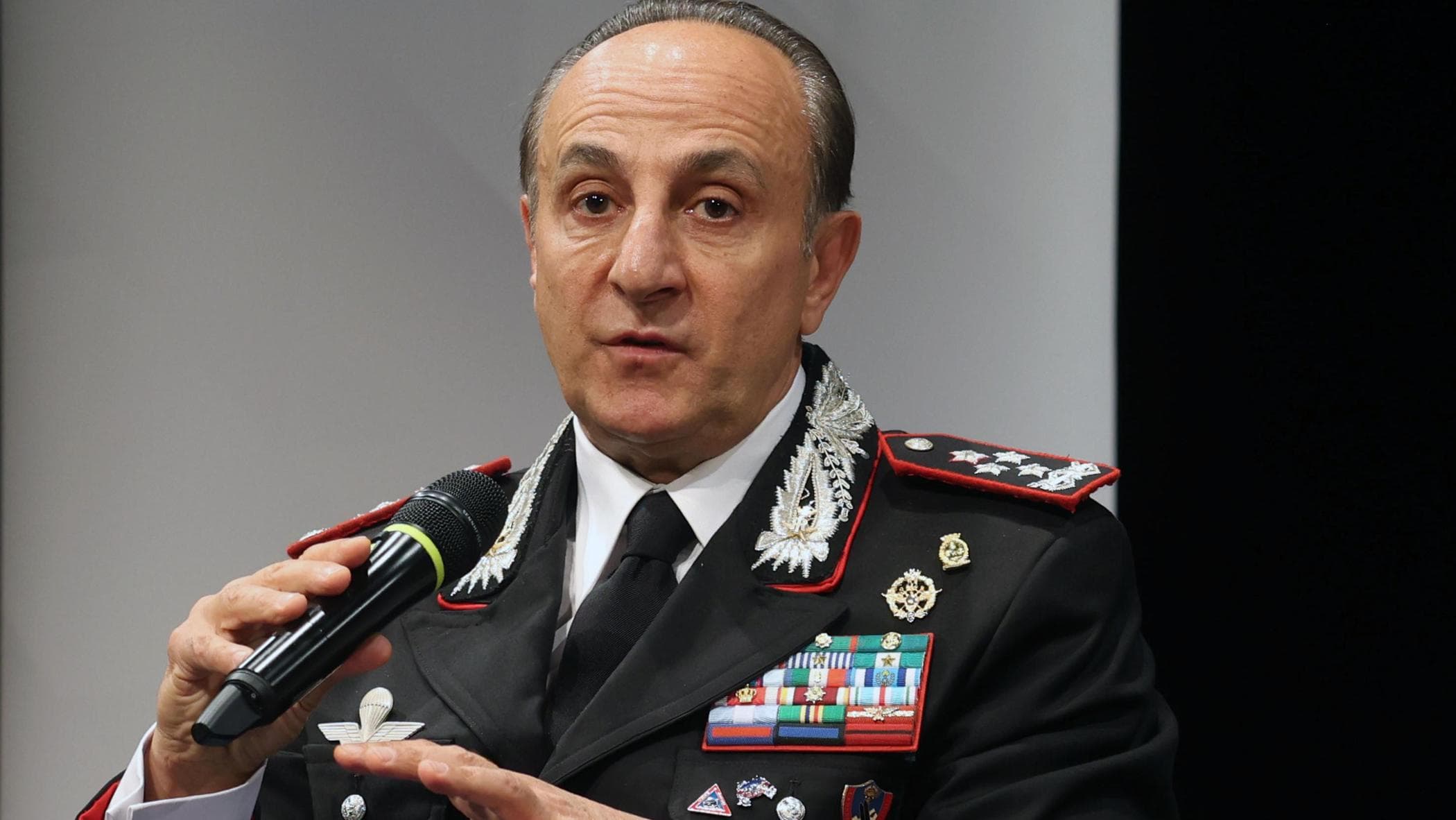 Luongo: “Più carabinieri tra la gente, così sconfiggeremo il clima di paura”