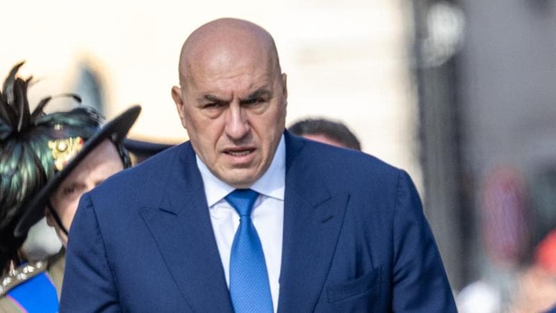 Anteprima: Il pressing su Meloni dopo i tagli alla difesa. Vertice Nato, duello Ue