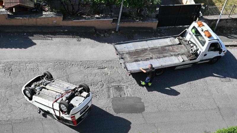 Anteprima: Strade di sangue nel weekend di fine maggio: 40 vittime, oltre la metà in moto