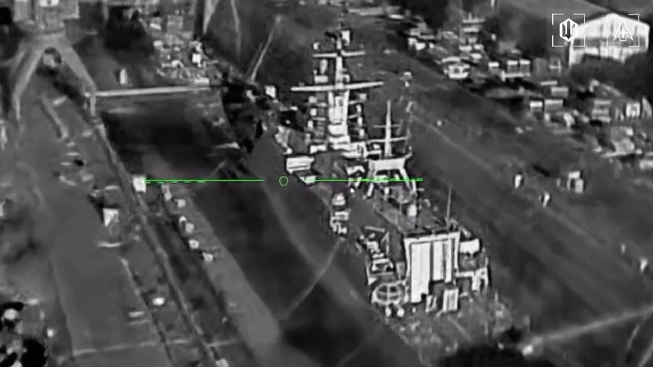 L'occhio del drone: l'attacco a San Pietroburgo visto dalla telecamera del velivolo che ha colpito