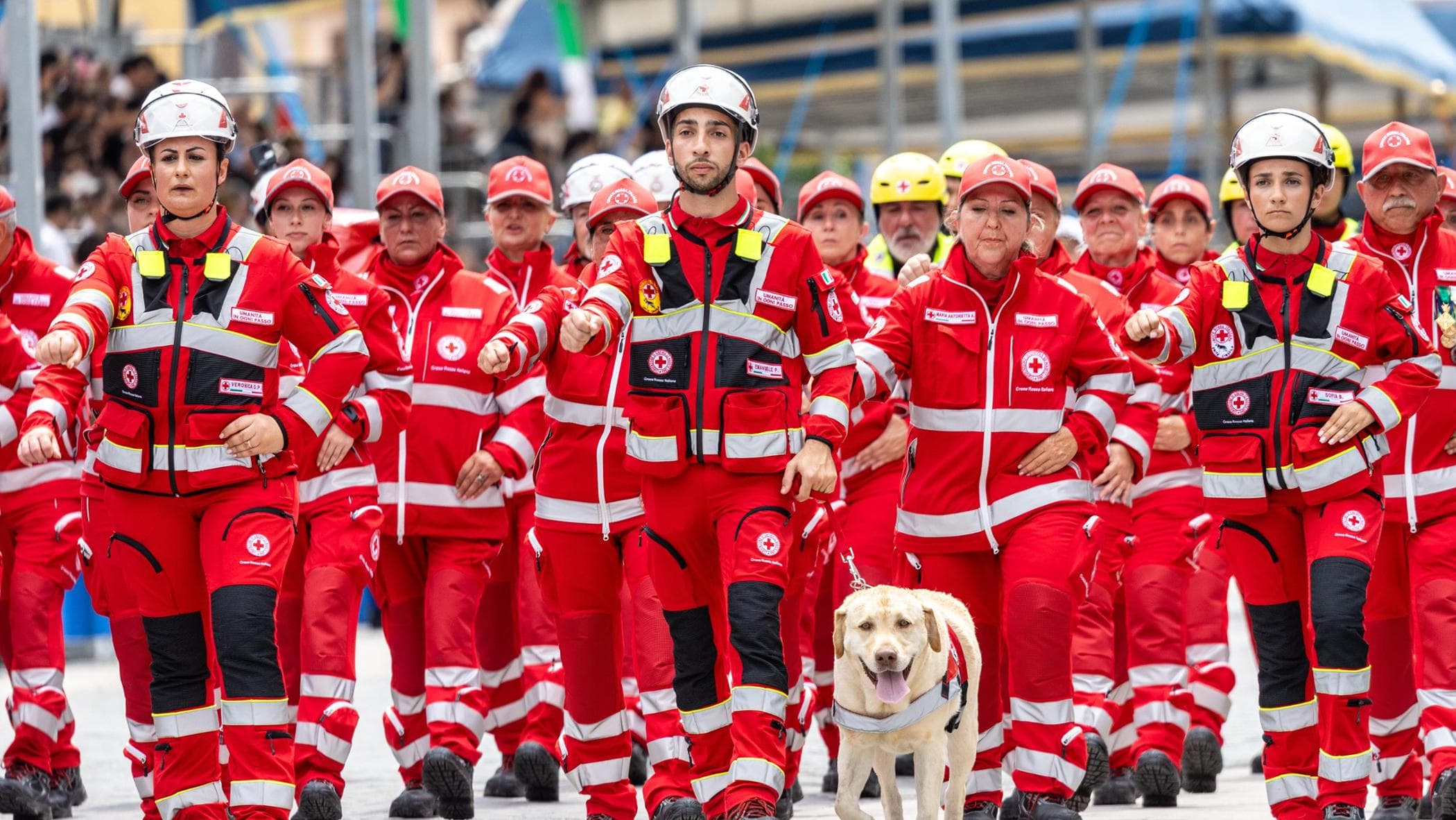Quell’esercito senza armi per amor di patria e di pace alla parata del 2 giugno