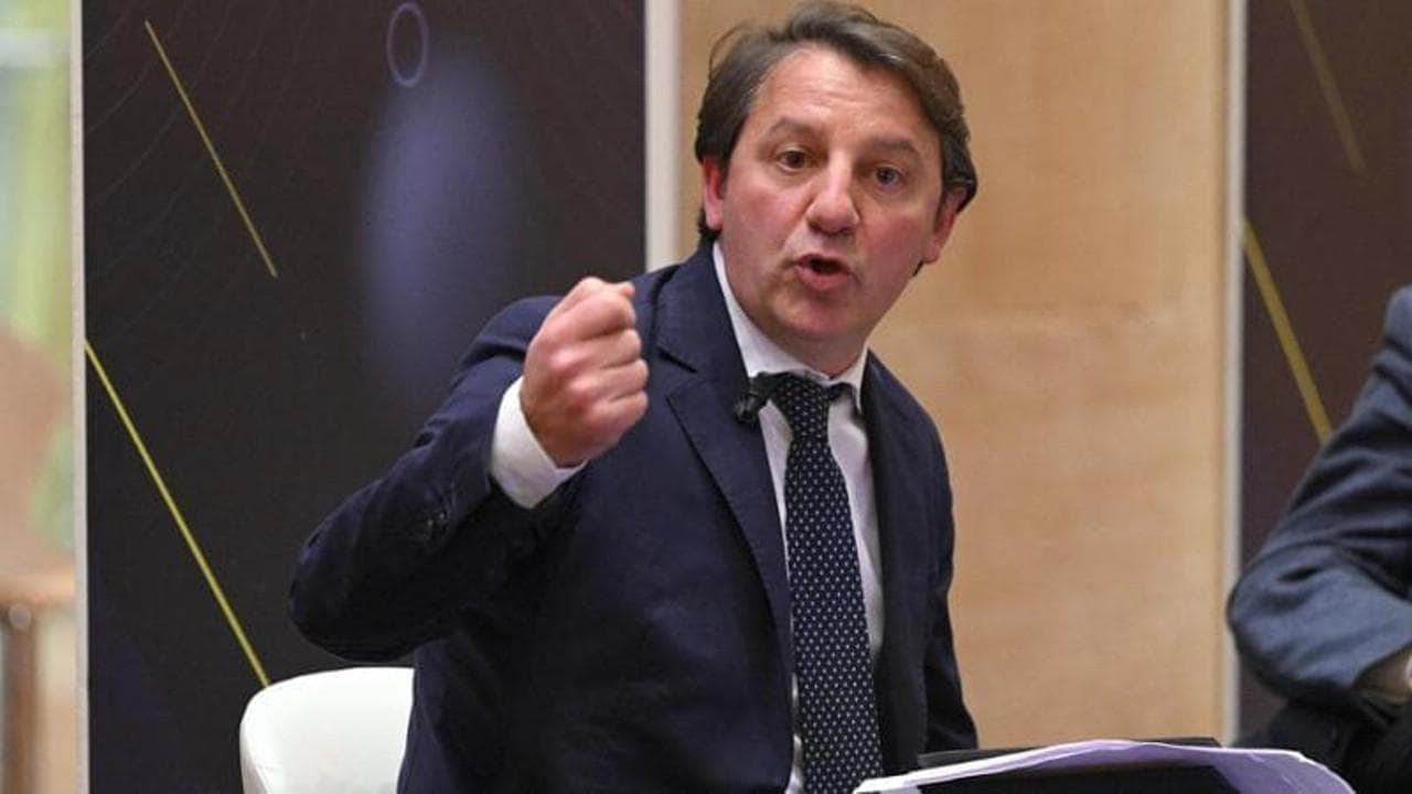 Deroga Ue per l’energia, Tridico: “Un inganno, altro che vittoria del governo”