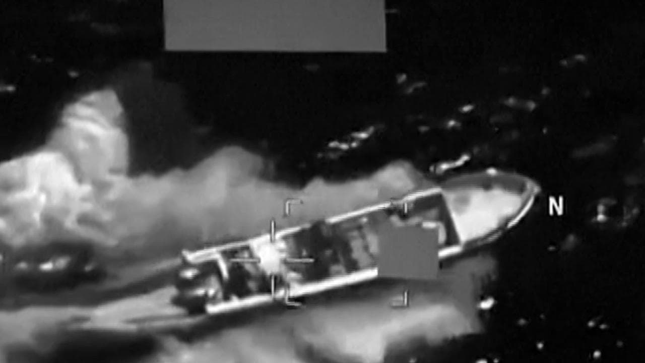 Narcotraffico, missile Usa distrugge barca sospetta nel Pacifico: le immagini dell'esplosione