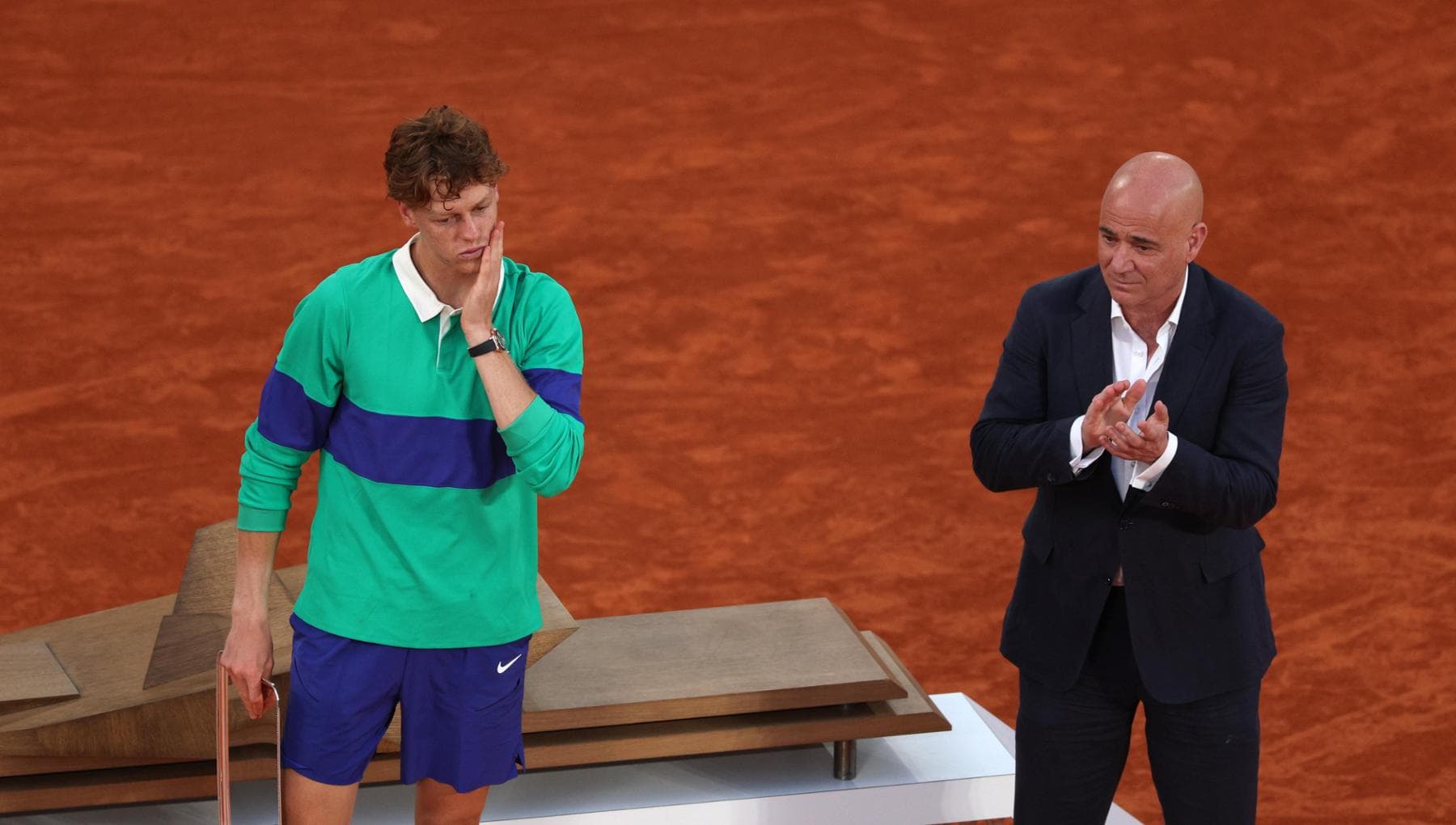 Agassi duro su Sinner: “Non ha scuse per il crollo al Roland Garros: dubbi sulla sua programmazione”