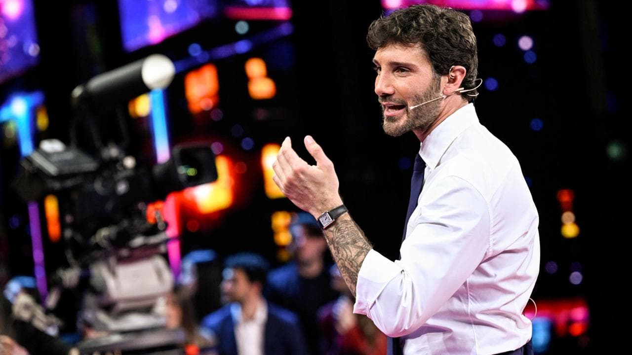 Il primo Sanremo di Stefano De Martino: dal 16 al 20 febbraio 2027