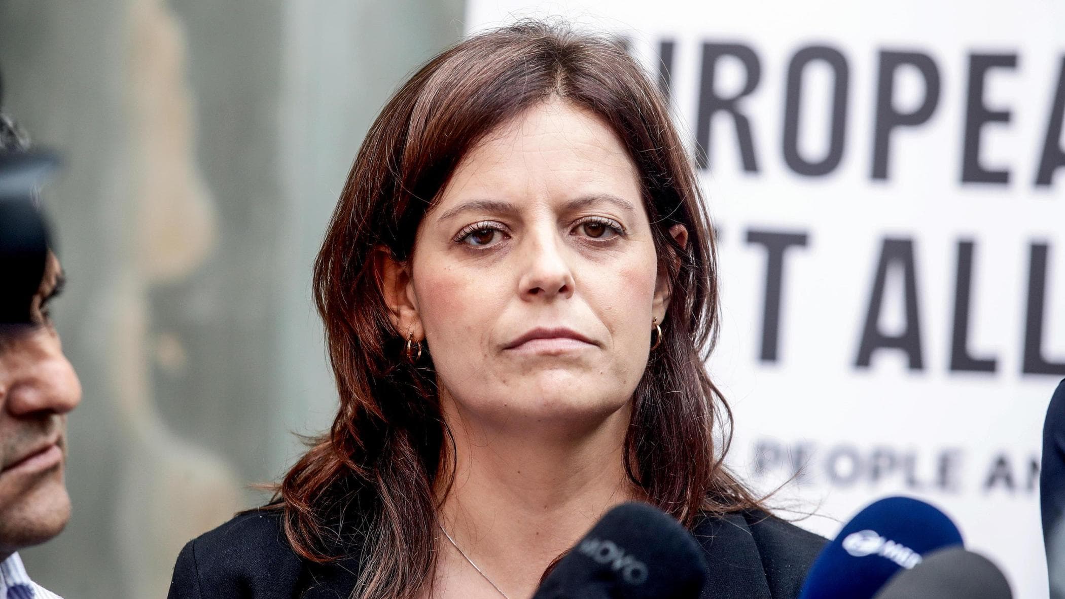 Ilaria Salis prende la tessera di Sinistra italiana. Il benvenuto di Fratoianni